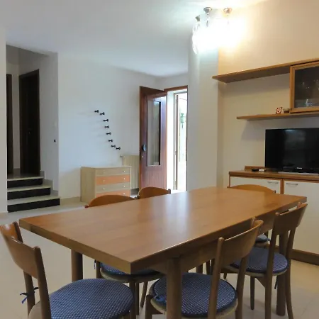 Vittoria Apartamento *